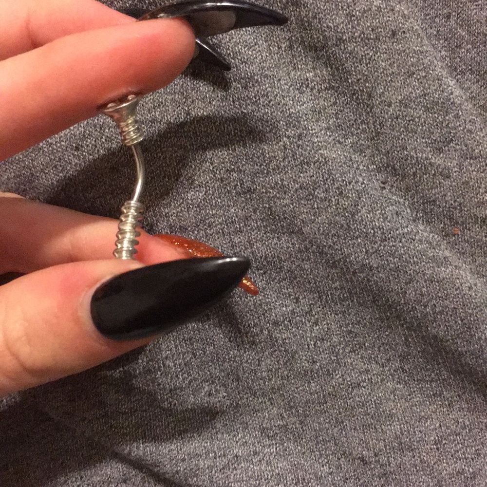 Belly button ring - Picture 4 of 4